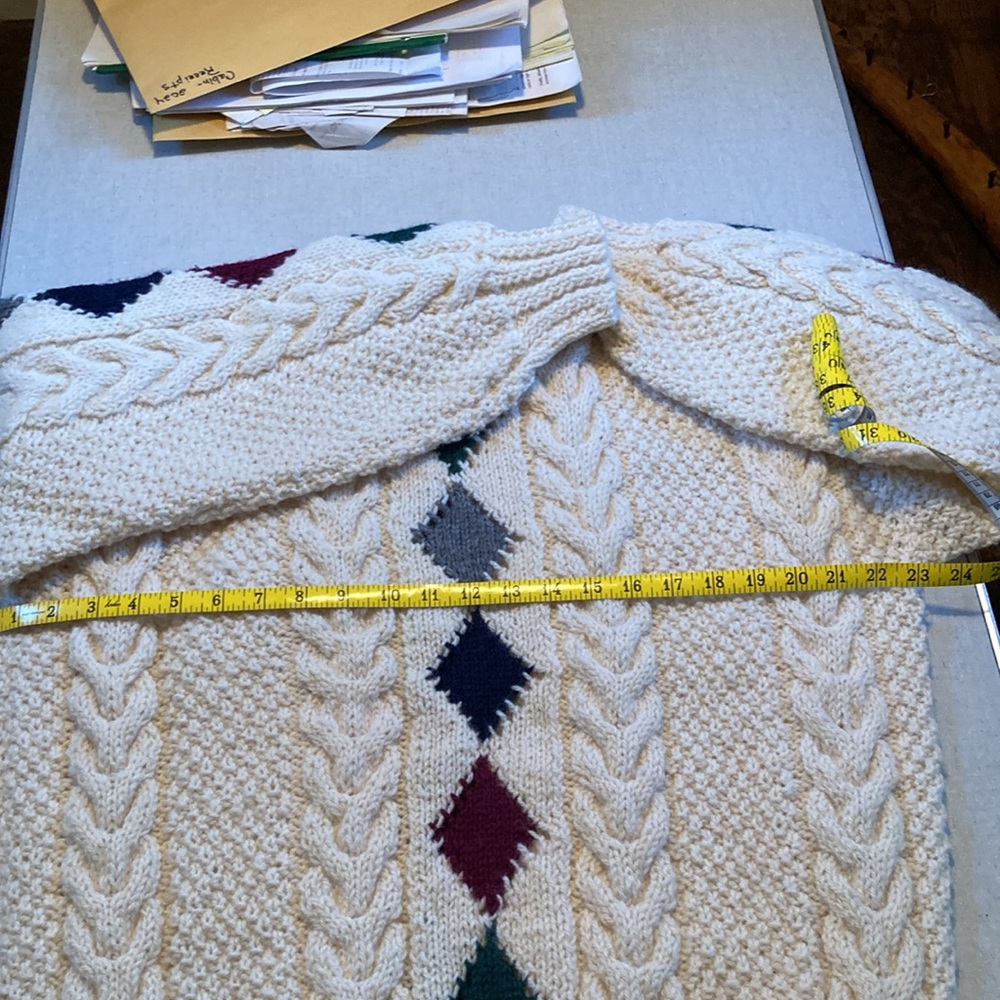 Vintage, Blarney Woolen Mills 100% New Wool, Traditional Aran, Handknit, Sweater - Picture 10 of 12